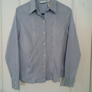 z Liz Claiborne Women's Light Blue Embroidered Cotton Button Down Shirt
